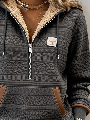 Kuscheliger Winter Half-Zip Hoodie mit Ethno Color-Block