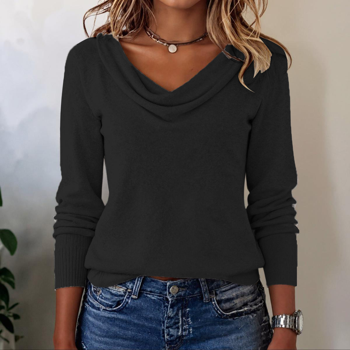 Herbst-Hygge mit Grey Long Sleeve Plain Sweater - Kuscheliger Begleiter