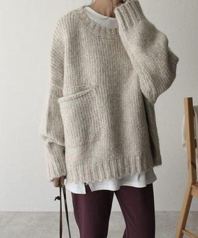 Winter Must-Have: Kuscheliger Oversized Sweater in Elfenbein-Weiß mit Tasche