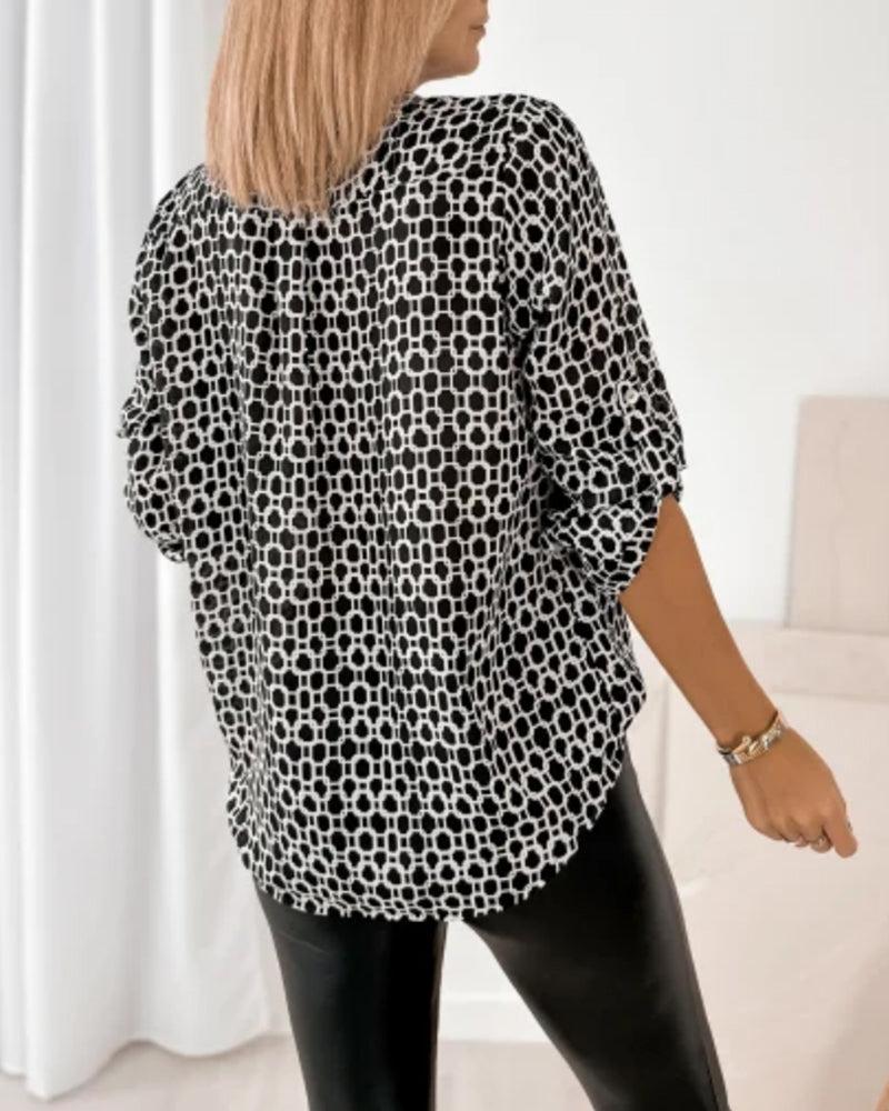 Winter V-Neck Top Schwarz mit Print – Kuschelig & Büro-Chic