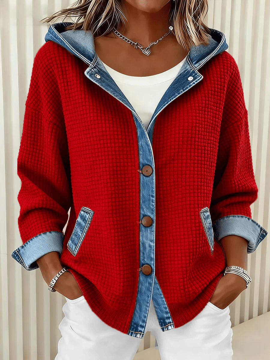 Kuschelige Winter Patchwork Jacke rot mit Denim Kapuze