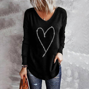 Bedazzle Heart Halo V-Neck Top: Ihr stylisches Winter-Comfort-Highlight