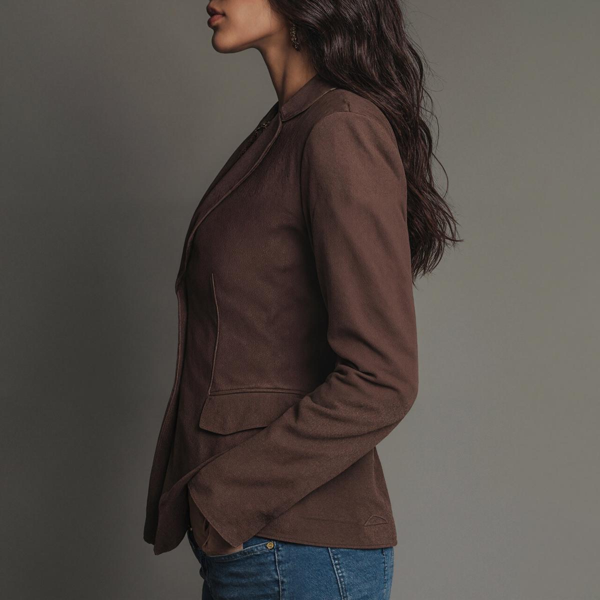 Eleganter Winter Blazer Damen schokobraun tailliert warm