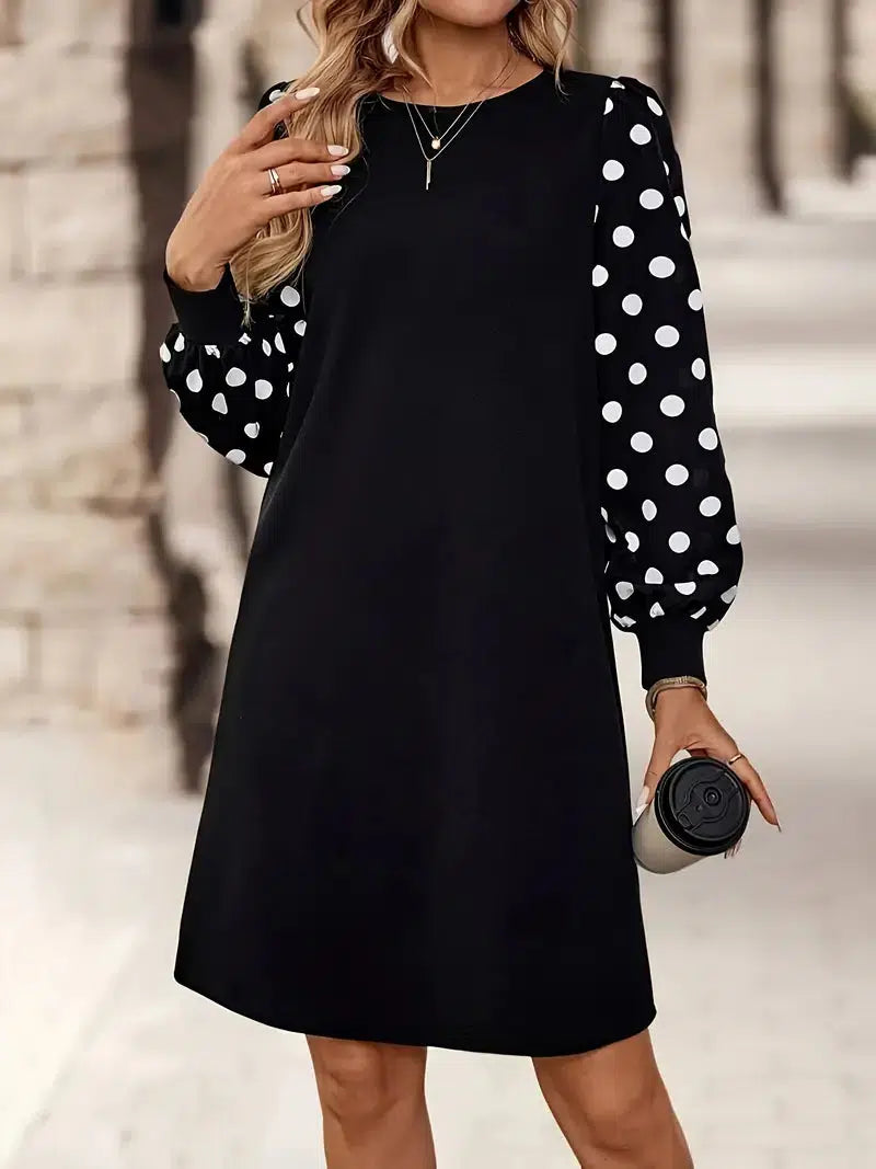 Stilvolles Polka Dot Langarm-Minikleid - Perfekt für den Winterzauber