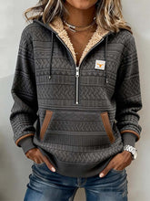 Kuscheliger Winter Half-Zip Hoodie mit Ethno Color-Block