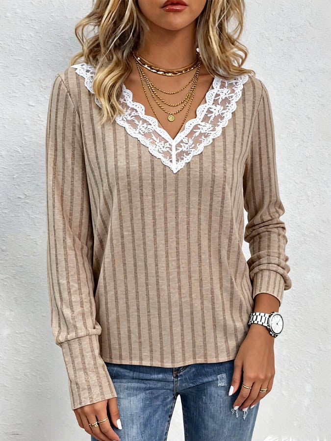 Winter V-Neck Lace Top gestreift – warm, feminin, elegant