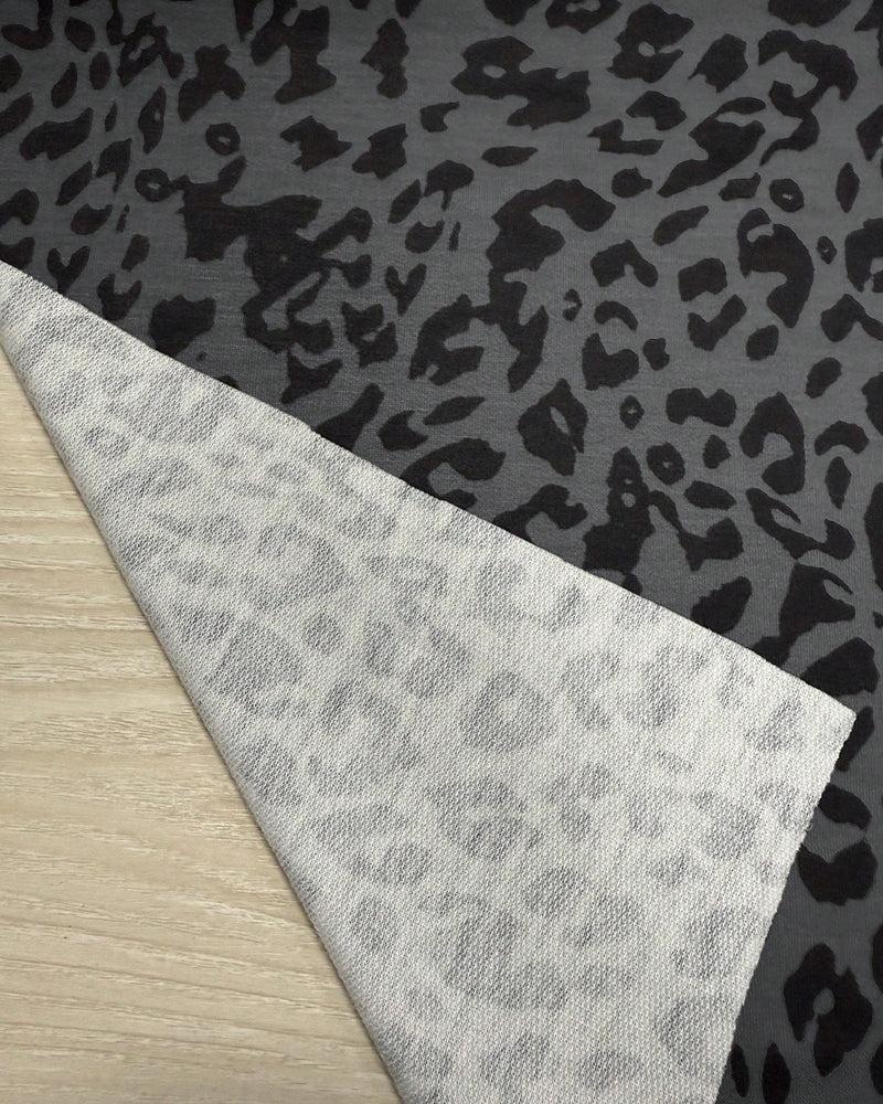 Winter Longsleeve Leopard Print grau – warm & elegant