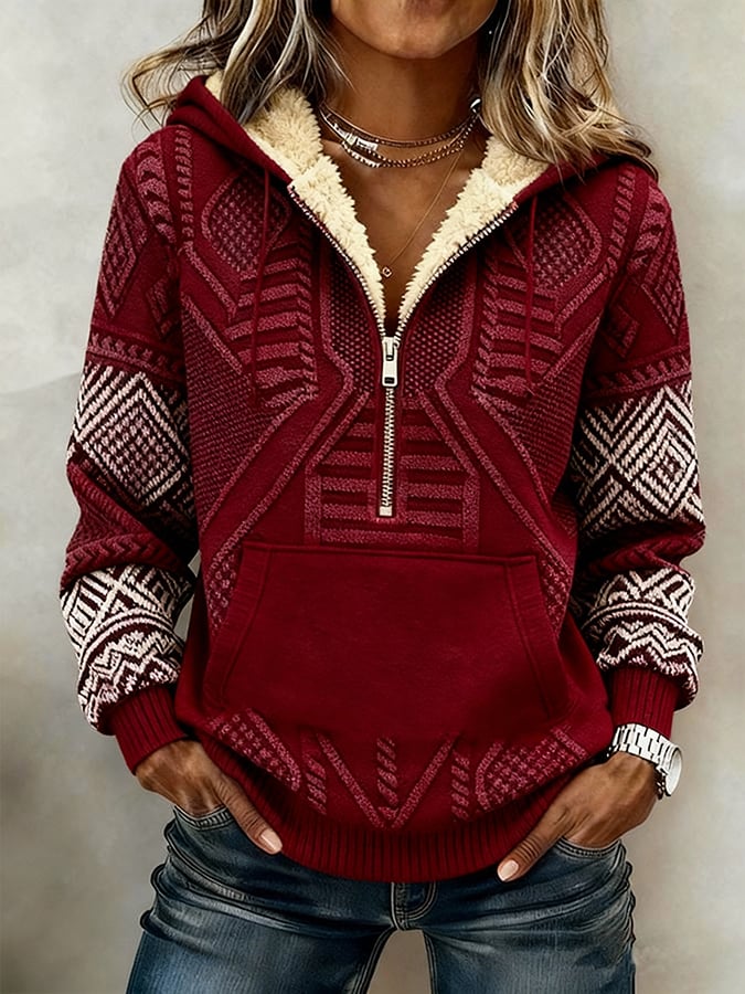 Kuscheliger Winter Hoodie mit Teddyfutter und Ethno-Muster
