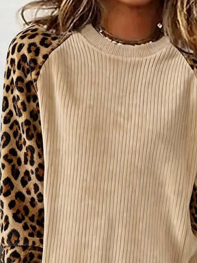Winter Longsleeve Beige mit Leoärmeln – warm & stylisch